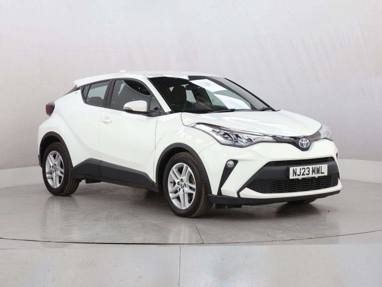 A 2023 TOYOTA C-HR 1.8 VVT-h GPF Icon SUV 5dr Petrol Hybrid CVT Euro 6 (s/s) (122 ps) A 2023 TOYOTA C-HR 1.8 VVT-h GPF Icon SUV 5dr Petrol Hybrid CVT Euro 6 (s/s) (122 ps)