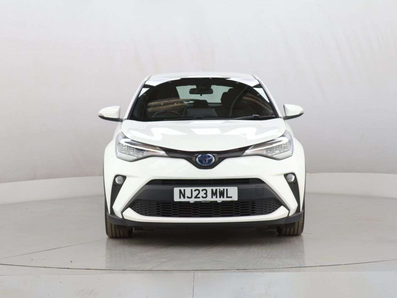 A 2023 TOYOTA C-HR 1.8 VVT-h GPF Icon SUV 5dr Petrol Hybrid CVT Euro 6 (s/s) (122 ps) A 2023 TOYOTA C-HR 1.8 VVT-h GPF Icon SUV 5dr Petrol Hybrid CVT Euro 6 (s/s) (122 ps)