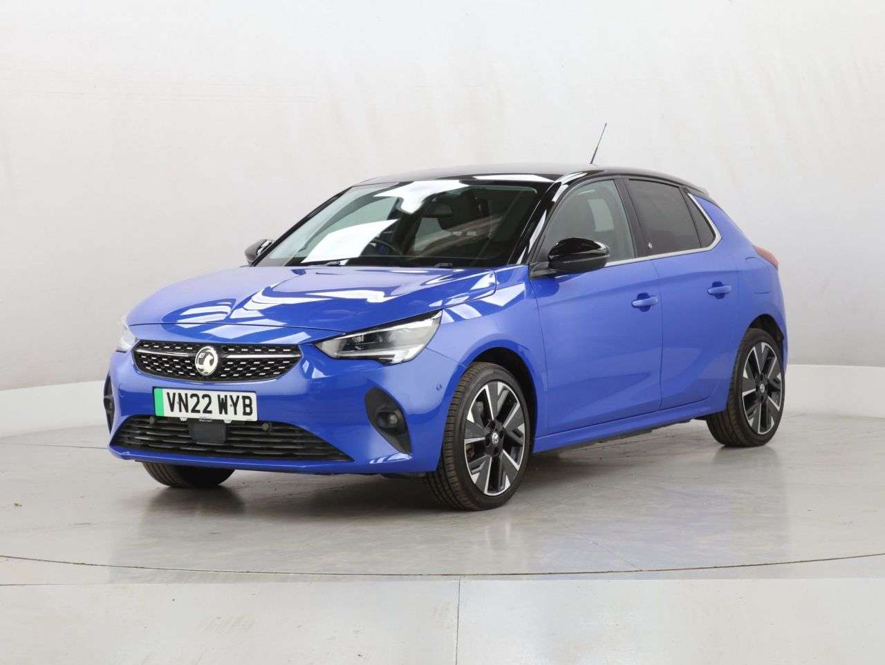 A 2022 VAUXHALL CORSA-E 50kWh Elite Premium Hatchback 5dr Electric Auto (136 ps) A 2022 VAUXHALL CORSA-E 50kWh Elite Premium Hatchback 5dr Electric Auto (136 ps)