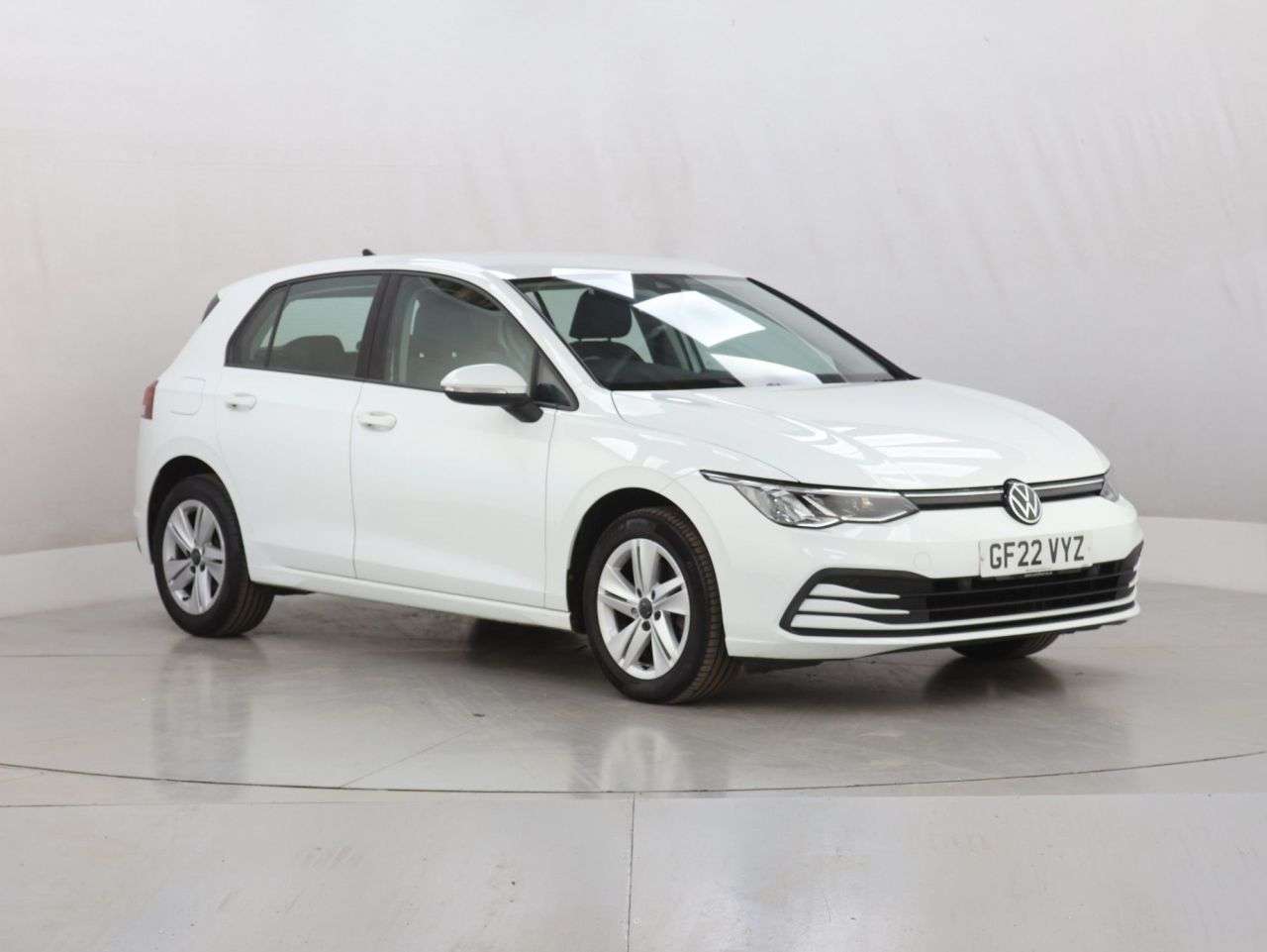 A 2022 VOLKSWAGEN GOLF 1.0 TSI Life Hatchback 5dr Petrol Manual Euro 6 (s/s) (110 ps) A 2022 VOLKSWAGEN GOLF 1.0 TSI Life Hatchback 5dr Petrol Manual Euro 6 (s/s) (110 ps)