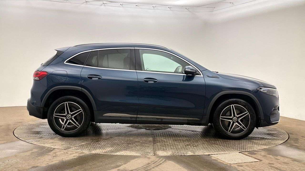 A 2022 MERCEDES-BENZ EQA EQA 250 66.5kWh AMG Line SUV 5dr Electric Auto (190 ps) A 2022 MERCEDES-BENZ EQA EQA 250 66.5kWh AMG Line SUV 5dr Electric Auto (190 ps)