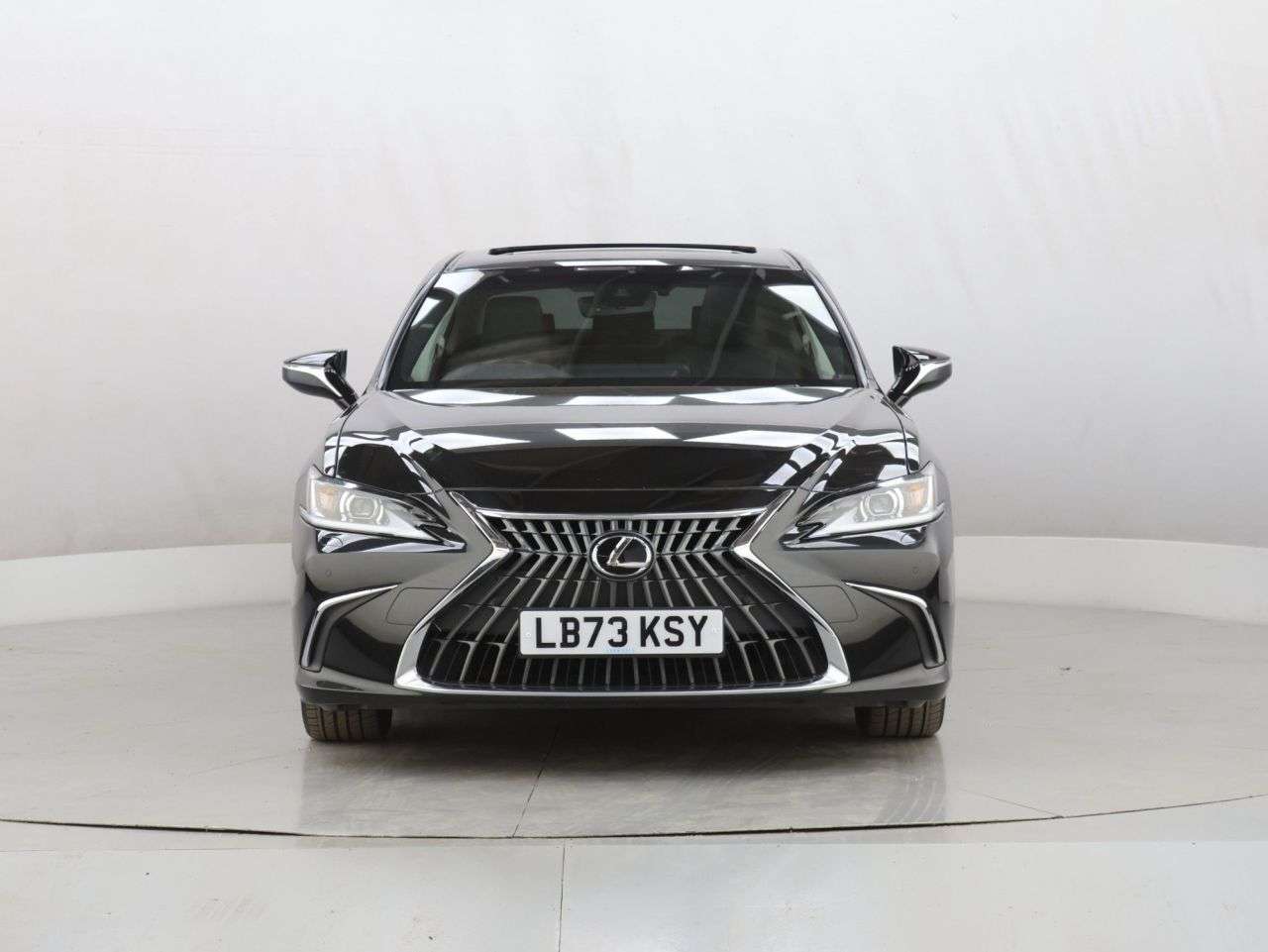 A 2023 LEXUS ES 2.5 300h Saloon 4dr Petrol Hybrid E-CVT Euro 6 (s/s) (218 ps) A 2023 LEXUS ES 2.5 300h Saloon 4dr Petrol Hybrid E-CVT Euro 6 (s/s) (218 ps)