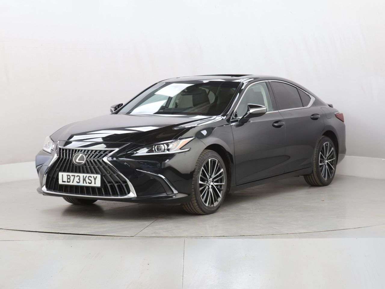 A 2023 LEXUS ES 2.5 300h Saloon 4dr Petrol Hybrid E-CVT Euro 6 (s/s) (218 ps) A 2023 LEXUS ES 2.5 300h Saloon 4dr Petrol Hybrid E-CVT Euro 6 (s/s) (218 ps)