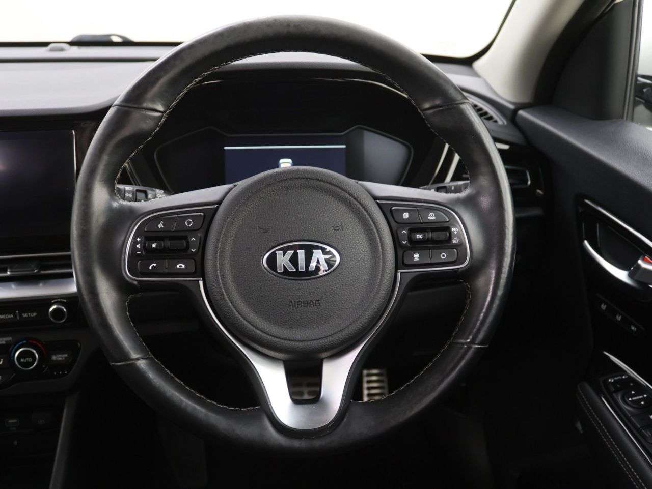 2021 KIA NIRO 2021 KIA NIRO