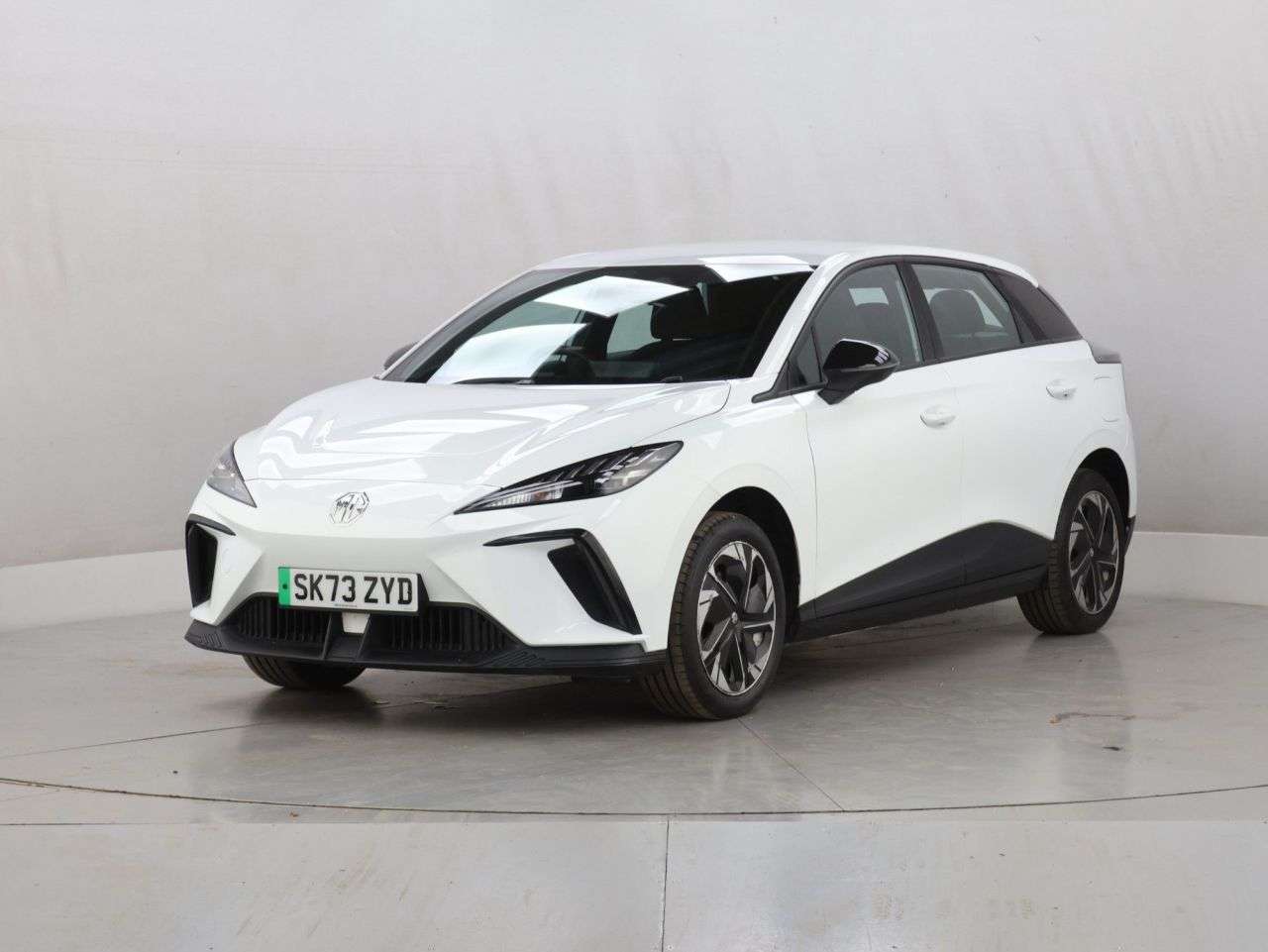 A 2023 MG MG 4 51kWh SE Hatchback 5dr Electric Auto (170 ps) A 2023 MG MG 4 51kWh SE Hatchback 5dr Electric Auto (170 ps)