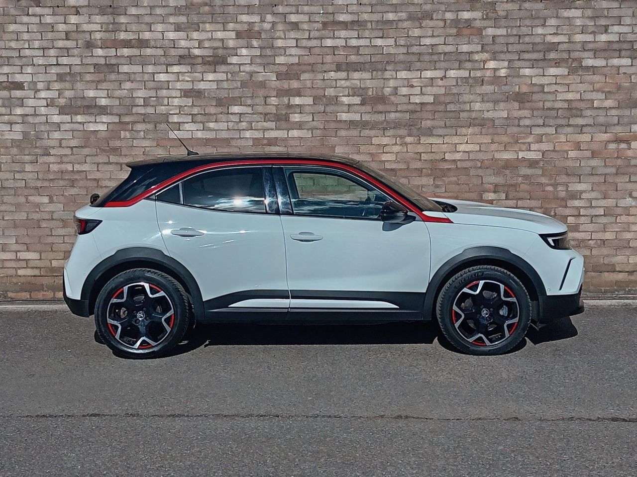 A 2022 VAUXHALL MOKKA ELECTRIC 50kWh SRi Premium SUV 5dr Electric Auto (136 ps) A 2022 VAUXHALL MOKKA ELECTRIC 50kWh SRi Premium SUV 5dr Electric Auto (136 ps)