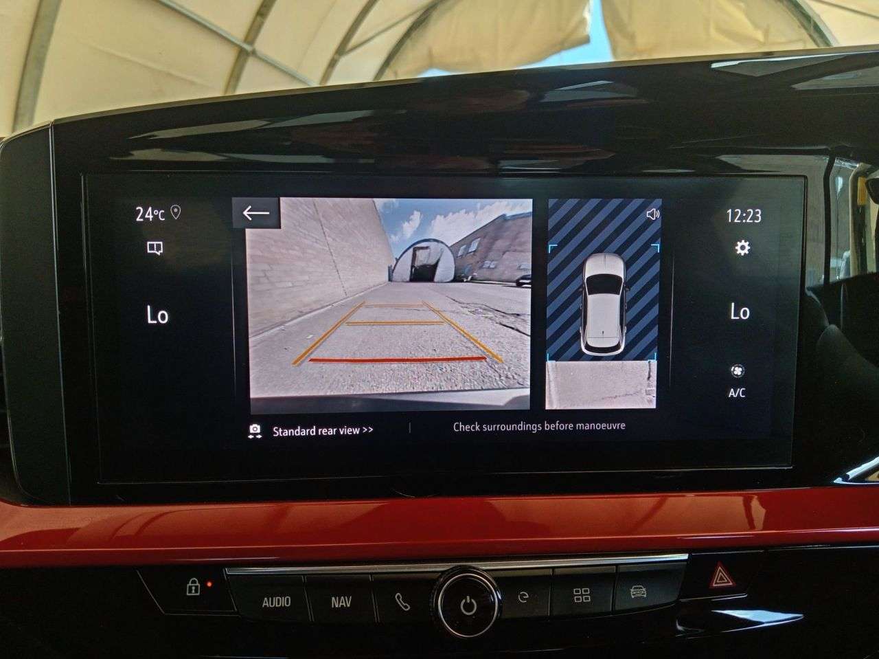 A 2022 VAUXHALL MOKKA ELECTRIC 50kWh SRi Premium SUV 5dr Electric Auto (136 ps) A 2022 VAUXHALL MOKKA ELECTRIC 50kWh SRi Premium SUV 5dr Electric Auto (136 ps)