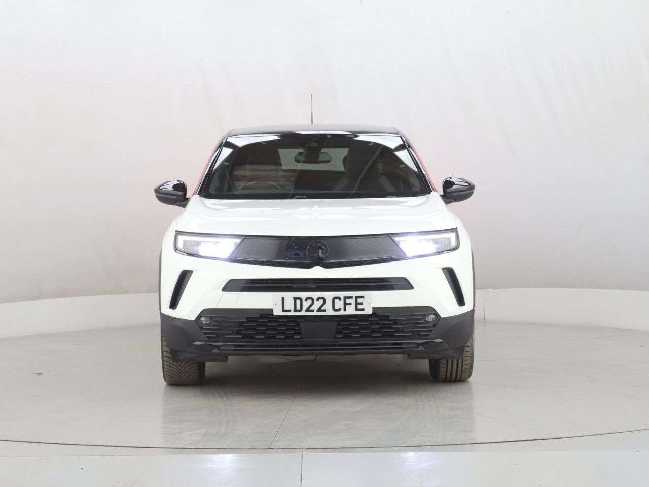A 2022 VAUXHALL MOKKA ELECTRIC 50kWh SRi Premium SUV 5dr Electric Auto (136 ps) A 2022 VAUXHALL MOKKA ELECTRIC 50kWh SRi Premium SUV 5dr Electric Auto (136 ps)