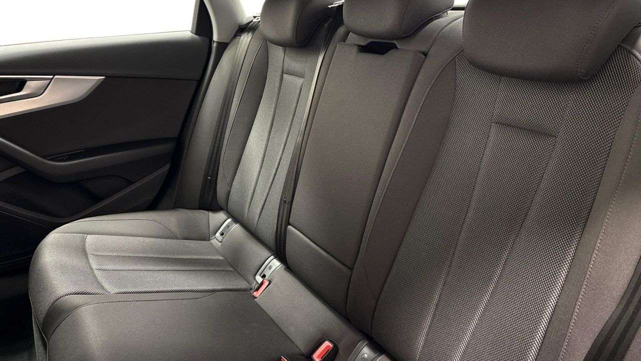 2022 AUDI A4 2022 AUDI A4