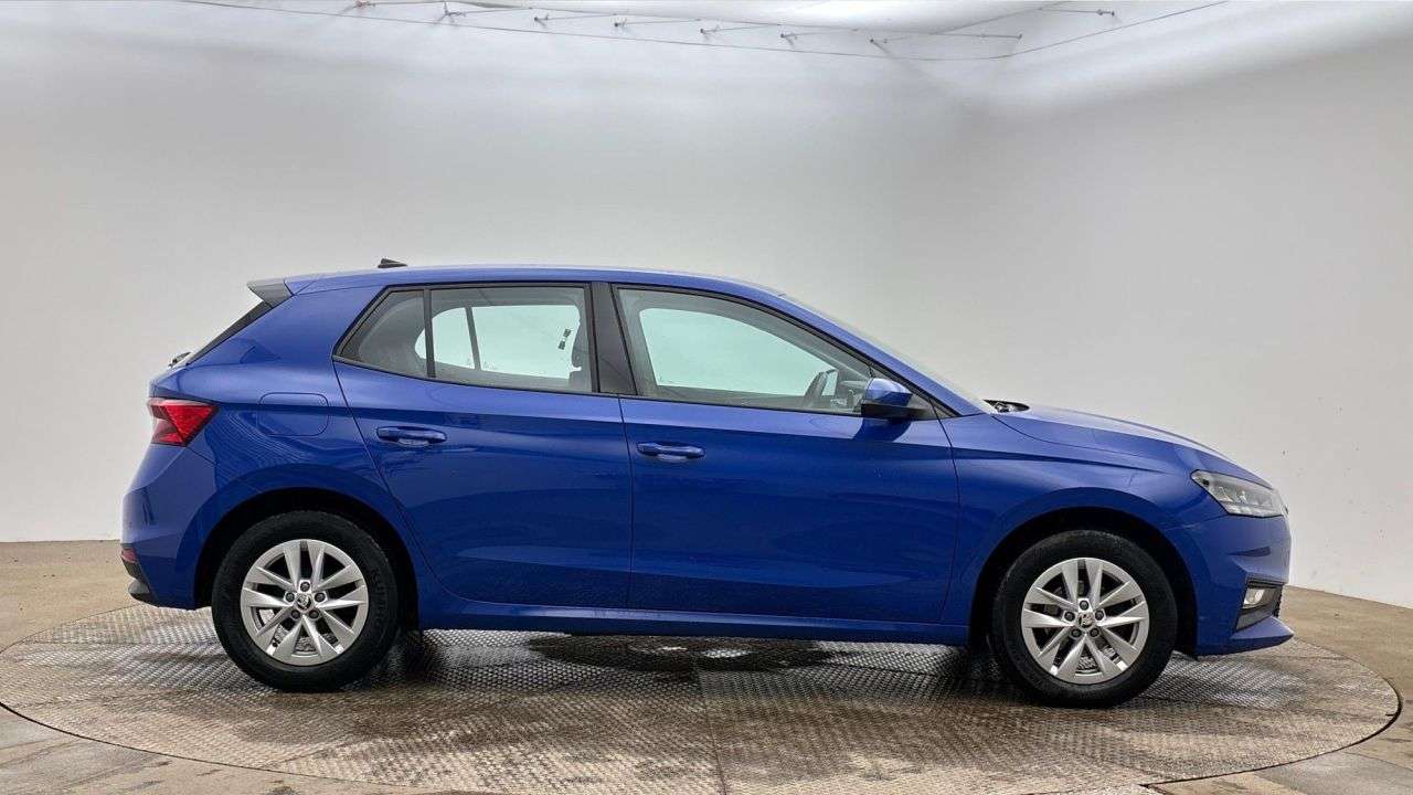 A 2023 SKODA FABIA 1.0 MPI SE Comfort Hatchback 5dr Petrol Manual Euro 6 (s/s) (80 ps) A 2023 SKODA FABIA 1.0 MPI SE Comfort Hatchback 5dr Petrol Manual Euro 6 (s/s) (80 ps)