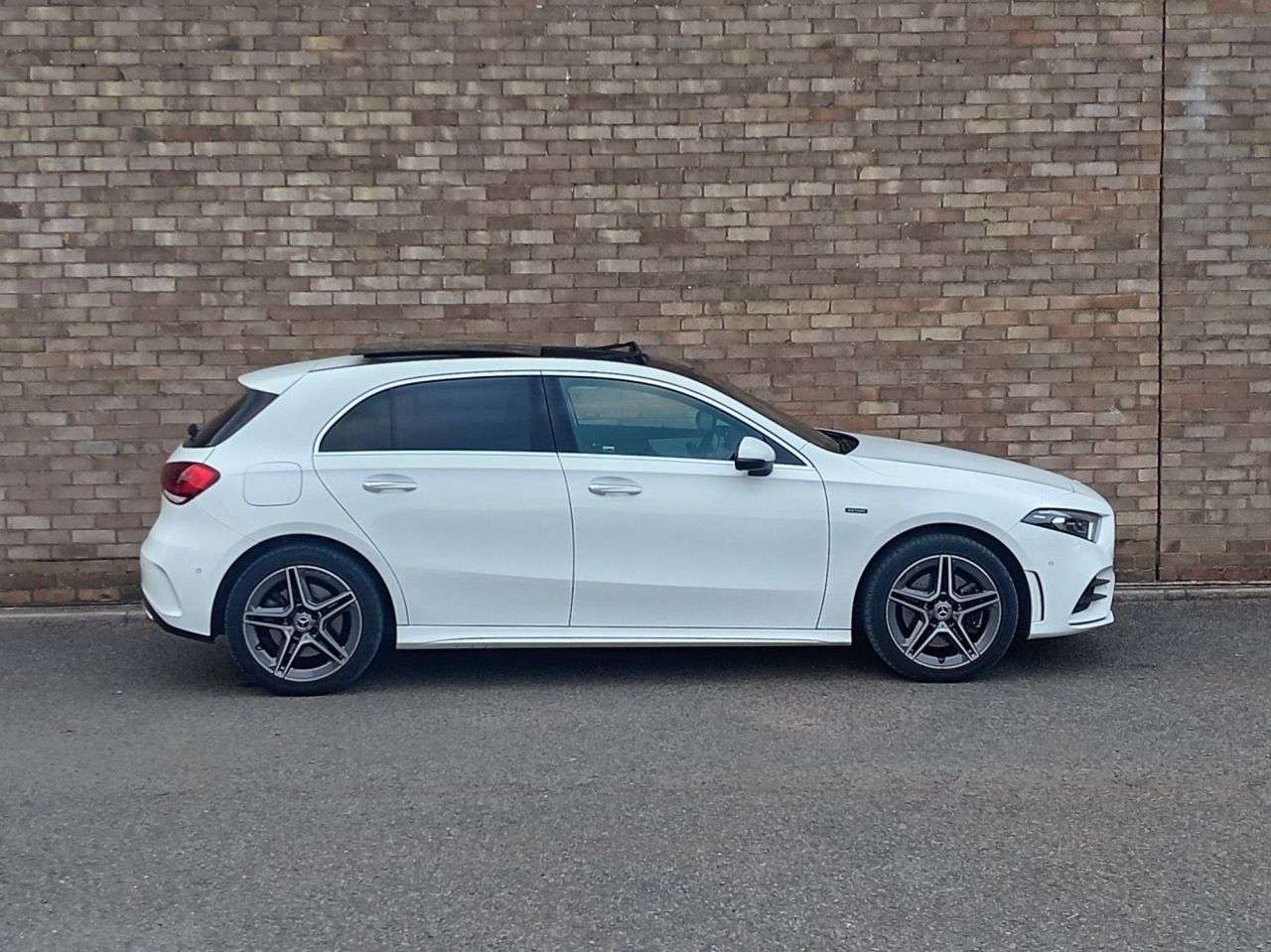 2021 MERCEDES-BENZ A CLASS 2021 MERCEDES-BENZ A CLASS