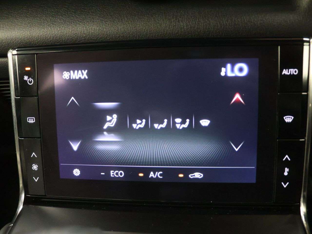 2023 MAZDA MX-30 2023 MAZDA MX-30