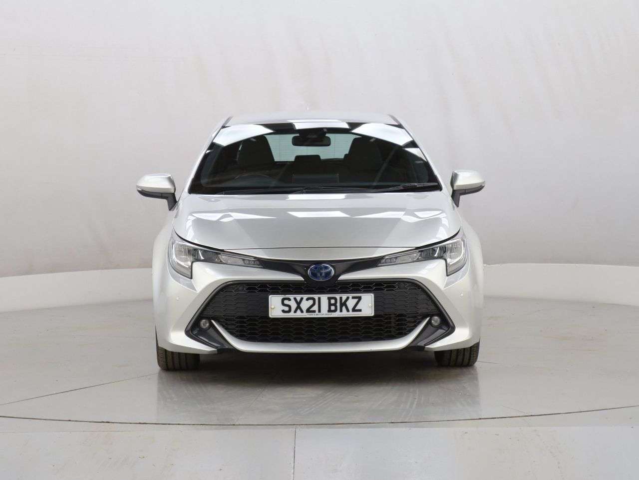 A 2021 TOYOTA COROLLA 1.8 VVT-h GPF Icon Tech Hatchback 5dr Petrol Hybrid CVT Euro 6 (s/s) (122 p A 2021 TOYOTA COROLLA 1.8 VVT-h GPF Icon Tech Hatchback 5dr Petrol Hybrid CVT Euro 6 (s/s) (122 p