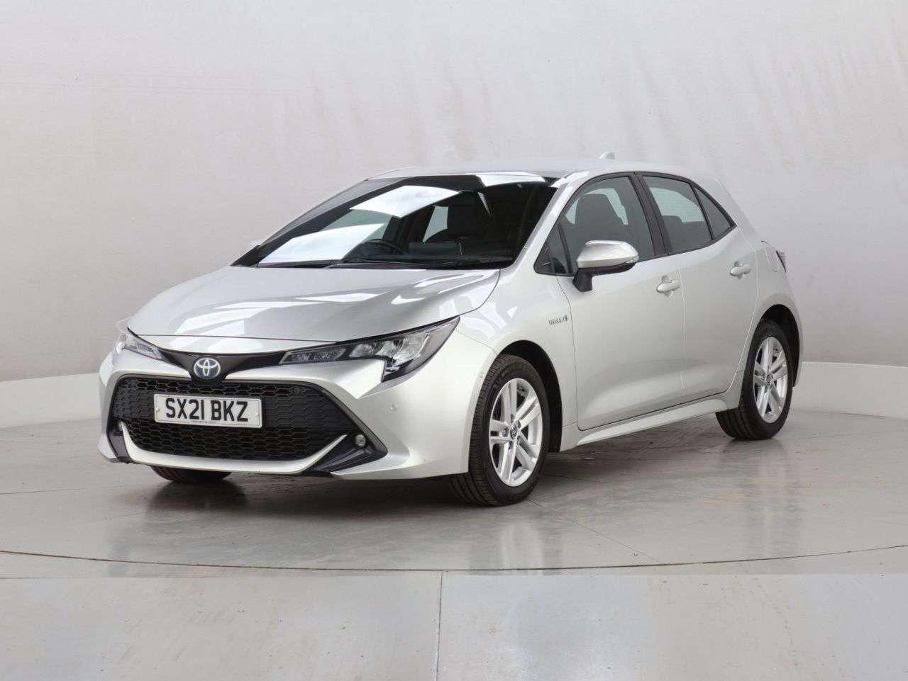A 2021 TOYOTA COROLLA 1.8 VVT-h GPF Icon Tech Hatchback 5dr Petrol Hybrid CVT Euro 6 (s/s) (122 p A 2021 TOYOTA COROLLA 1.8 VVT-h GPF Icon Tech Hatchback 5dr Petrol Hybrid CVT Euro 6 (s/s) (122 p