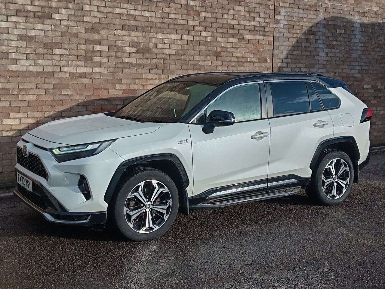 A 2022 TOYOTA RAV4 2.5 VVT 18.1kWh Dynamic SUV 5dr Petrol Plug-in Hybrid CVT 4WD Euro 6 (s/s) A 2022 TOYOTA RAV4 2.5 VVT 18.1kWh Dynamic SUV 5dr Petrol Plug-in Hybrid CVT 4WD Euro 6 (s/s)