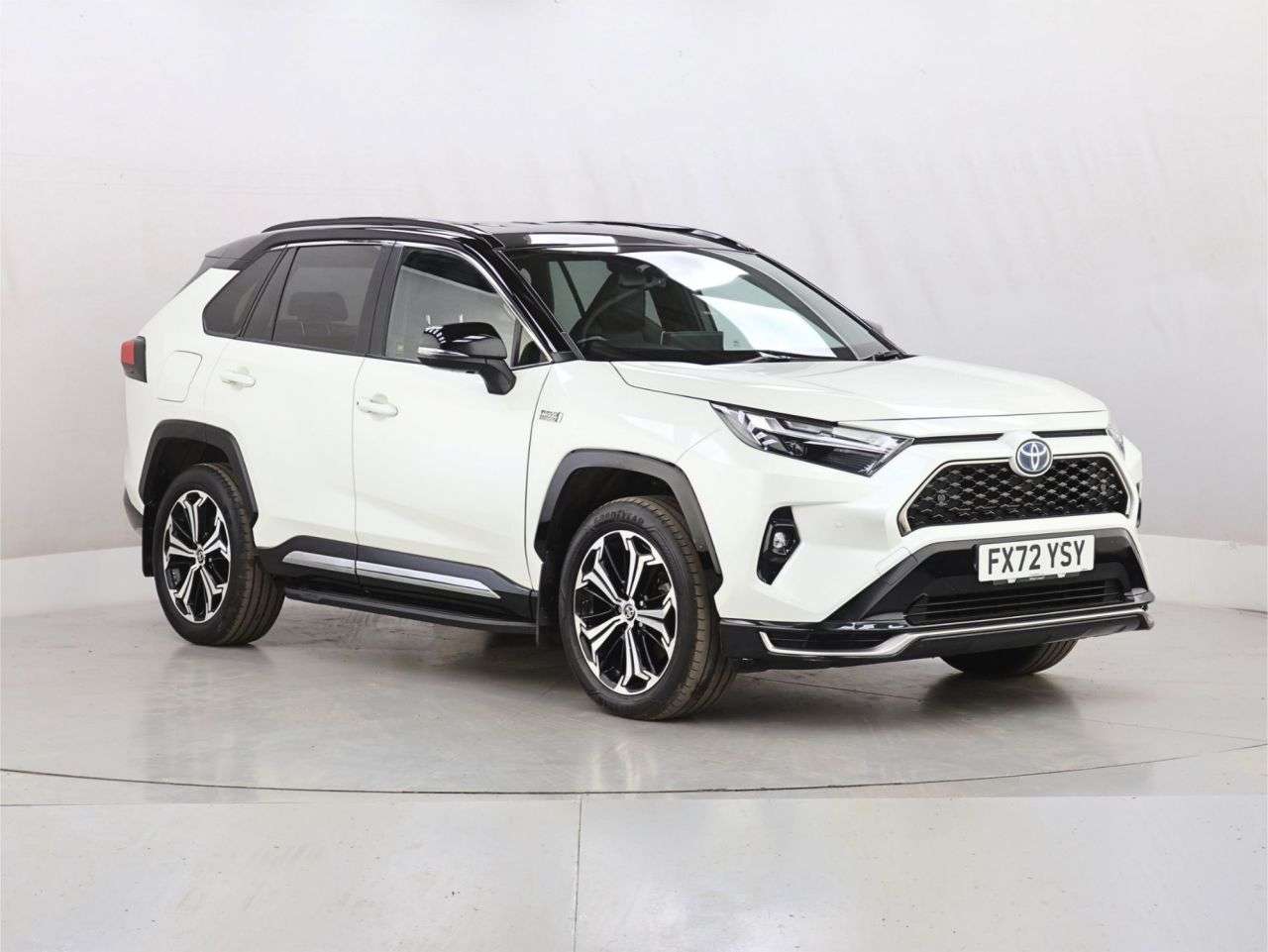 A 2022 TOYOTA RAV4 2.5 VVT 18.1kWh Dynamic SUV 5dr Petrol Plug-in Hybrid CVT 4WD Euro 6 (s/s) A 2022 TOYOTA RAV4 2.5 VVT 18.1kWh Dynamic SUV 5dr Petrol Plug-in Hybrid CVT 4WD Euro 6 (s/s)