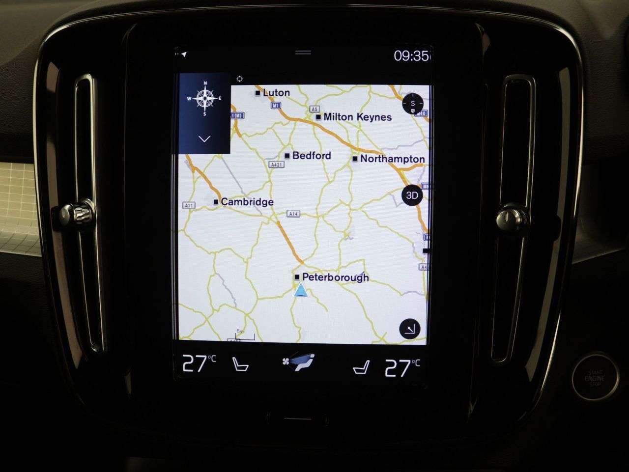 2020 VOLVO XC40 2020 VOLVO XC40