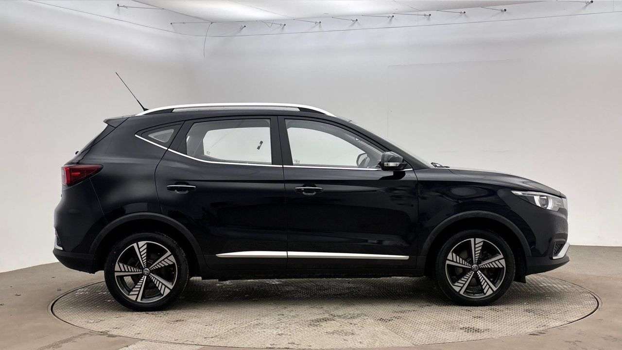 A 2021 MG MG ZS 44.5kWh Exclusive SUV 5dr Electric Auto (143 ps) A 2021 MG MG ZS 44.5kWh Exclusive SUV 5dr Electric Auto (143 ps)