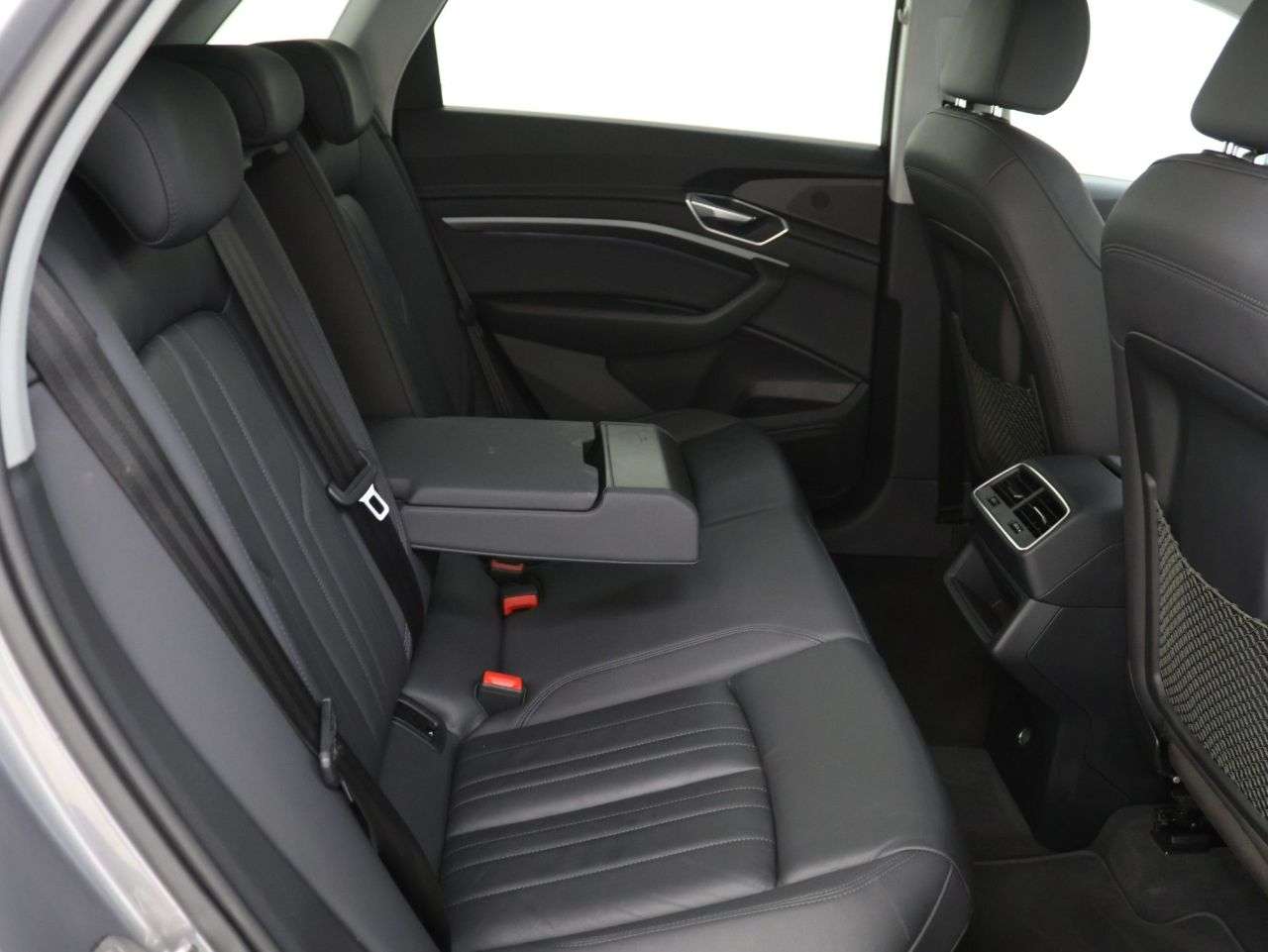 2020 AUDI E-TRON 2020 AUDI E-TRON