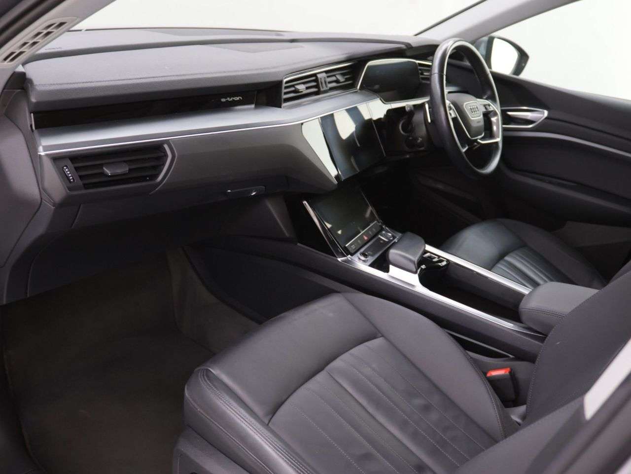 2020 AUDI E-TRON 2020 AUDI E-TRON