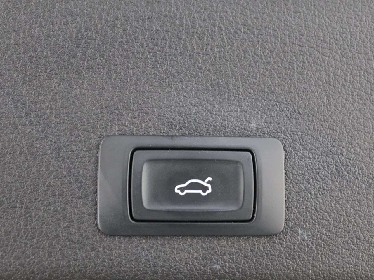 2020 AUDI E-TRON 2020 AUDI E-TRON