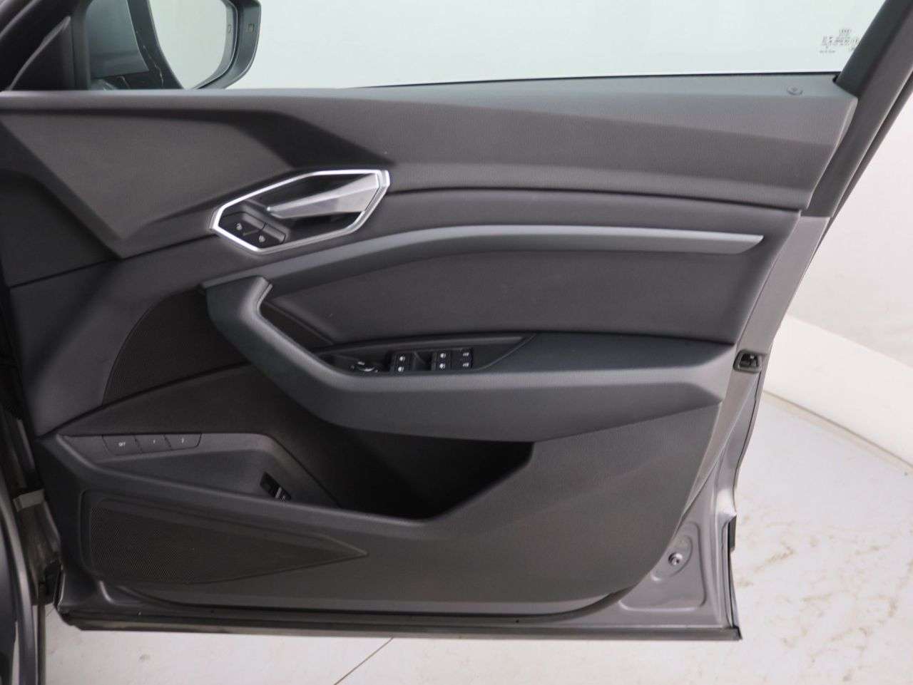 2020 AUDI E-TRON 2020 AUDI E-TRON