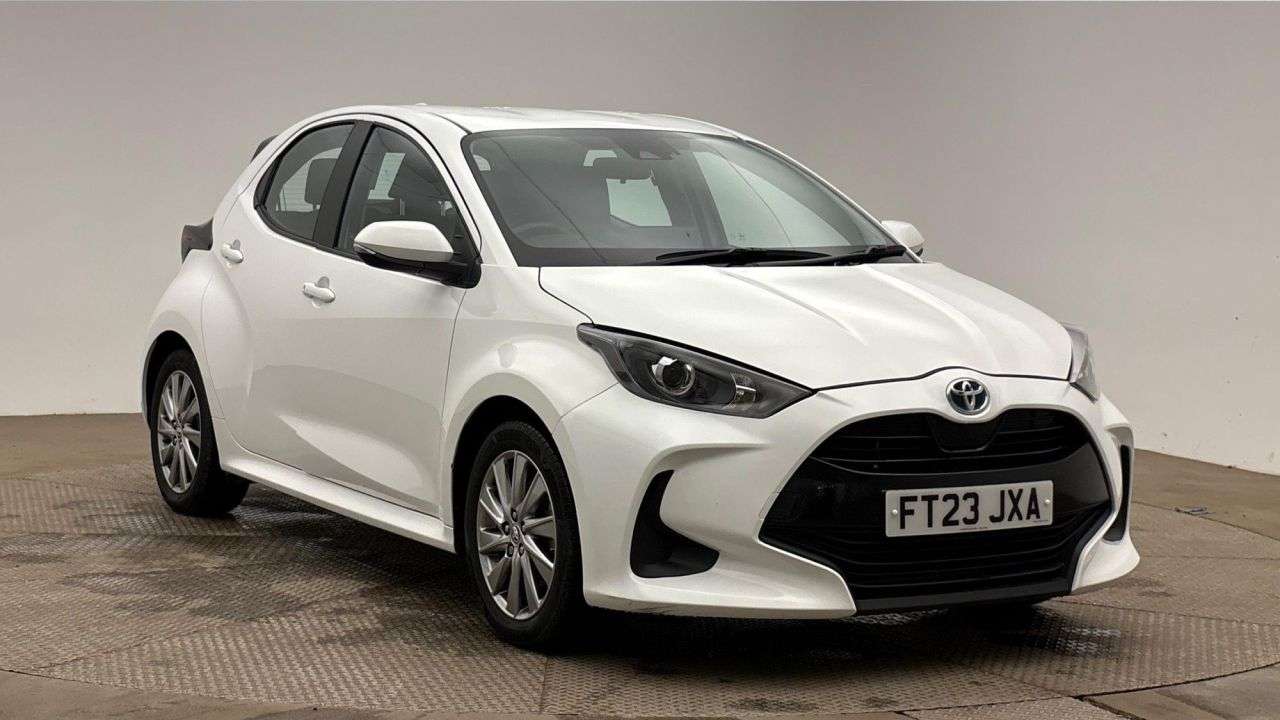A 2023 TOYOTA YARIS 1.5 VVT-h Icon Hatchback 5dr Petrol Hybrid E-CVT Euro 6 (s/s) (116 ps) A 2023 TOYOTA YARIS 1.5 VVT-h Icon Hatchback 5dr Petrol Hybrid E-CVT Euro 6 (s/s) (116 ps)