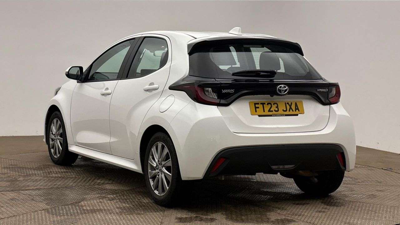 A 2023 TOYOTA YARIS 1.5 VVT-h Icon Hatchback 5dr Petrol Hybrid E-CVT Euro 6 (s/s) (116 ps) A 2023 TOYOTA YARIS 1.5 VVT-h Icon Hatchback 5dr Petrol Hybrid E-CVT Euro 6 (s/s) (116 ps)