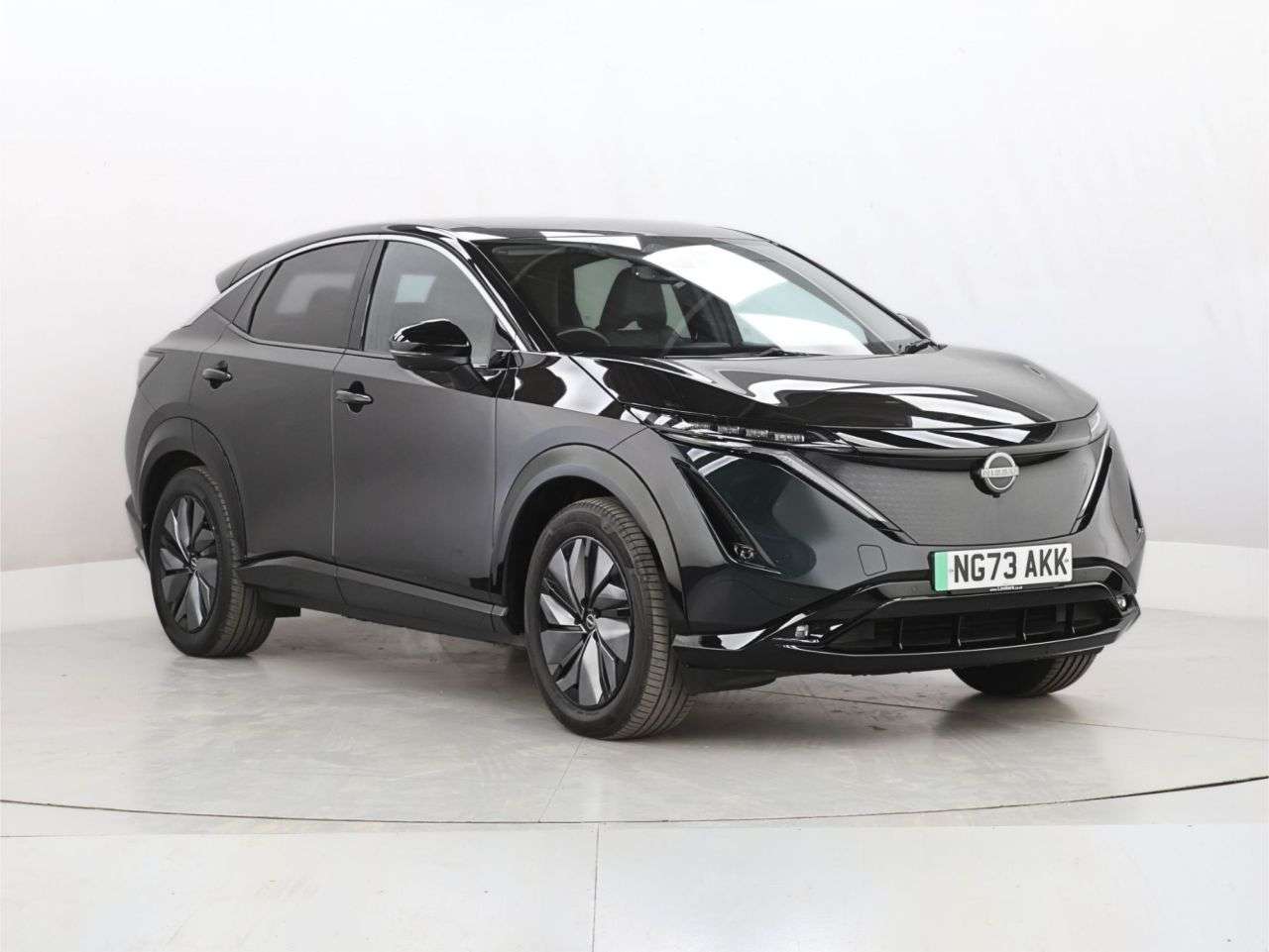 A 2023 NISSAN ARIYA 63kWh Advance SUV 5dr Electric Auto 7.4kW Charger (217 ps) A 2023 NISSAN ARIYA 63kWh Advance SUV 5dr Electric Auto 7.4kW Charger (217 ps)