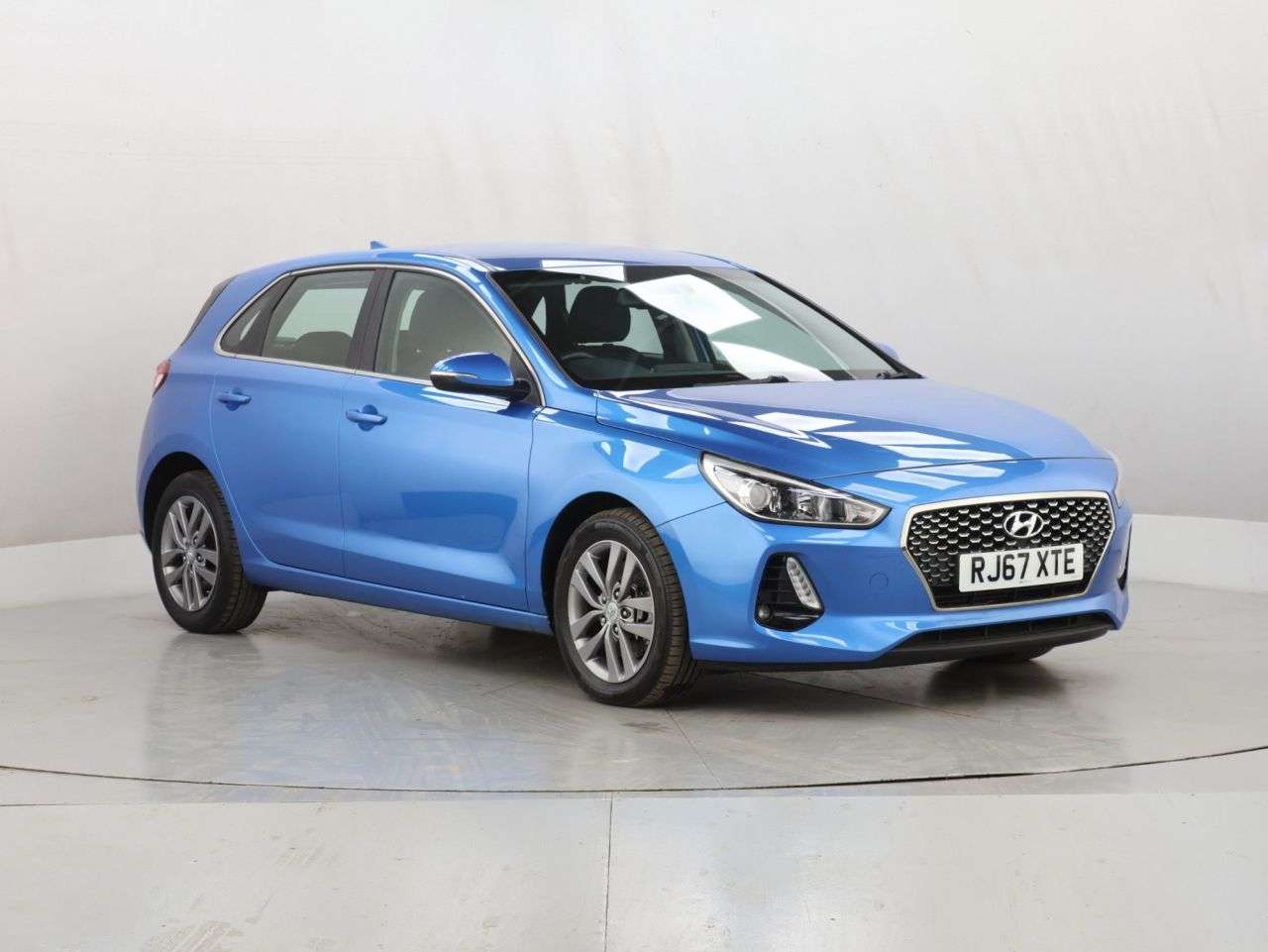 A 2018 HYUNDAI I30 1.6 CRDi Blue Drive SE Nav Hatchback 5dr Diesel Manual Euro 6 (s/s) (110 ps A 2018 HYUNDAI I30 1.6 CRDi Blue Drive SE Nav Hatchback 5dr Diesel Manual Euro 6 (s/s) (110 ps