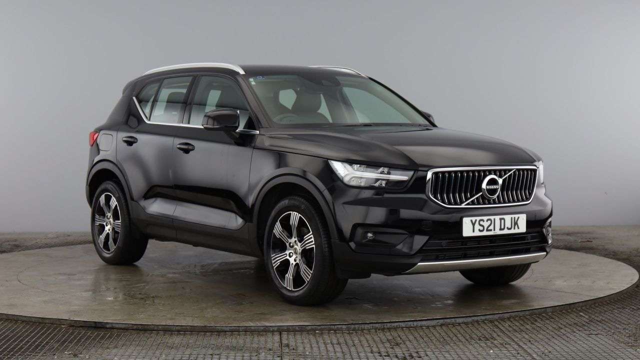 A 2021 VOLVO XC40 1.5 T3 Inscription SUV 5dr Petrol Manual Euro 6 (s/s) (163 ps) A 2021 VOLVO XC40 1.5 T3 Inscription SUV 5dr Petrol Manual Euro 6 (s/s) (163 ps)