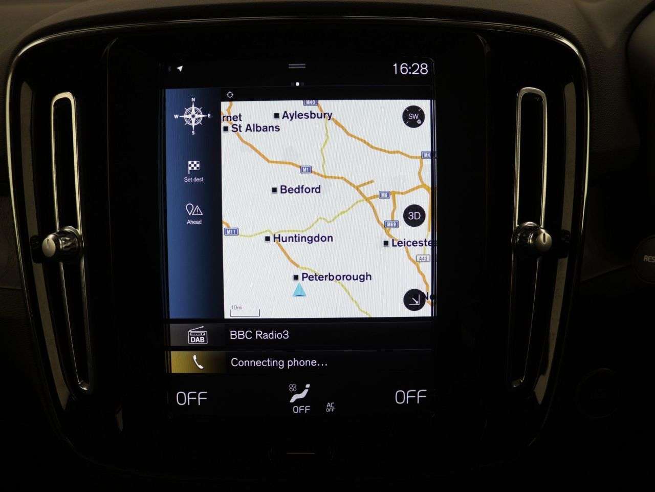 2021 VOLVO XC40 2021 VOLVO XC40