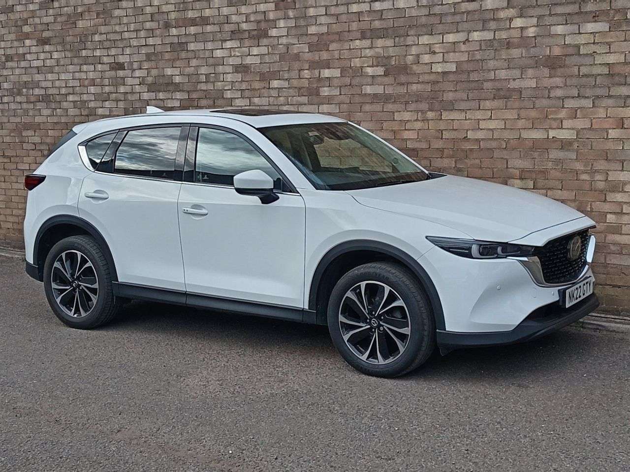 A 2022 MAZDA CX-5 2.0 SKYACTIV-G Sport Edition SUV 5dr Petrol Manual Euro 6 (s/s) (165 ps) A 2022 MAZDA CX-5 2.0 SKYACTIV-G Sport Edition SUV 5dr Petrol Manual Euro 6 (s/s) (165 ps)