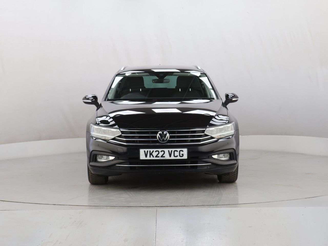 A 2022 VOLKSWAGEN PASSAT 1.5 TSI EVO SEL Estate 5dr Petrol DSG Euro 6 (s/s) (150 ps) A 2022 VOLKSWAGEN PASSAT 1.5 TSI EVO SEL Estate 5dr Petrol DSG Euro 6 (s/s) (150 ps)