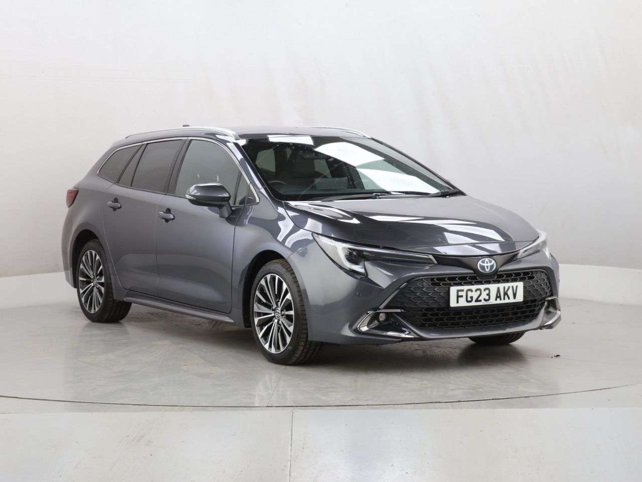 A 2023 TOYOTA COROLLA 1.8 VVT-h Design Touring Sports 5dr Petrol Hybrid CVT Euro 6 (s/s) (140 ps) A 2023 TOYOTA COROLLA 1.8 VVT-h Design Touring Sports 5dr Petrol Hybrid CVT Euro 6 (s/s) (140 ps)