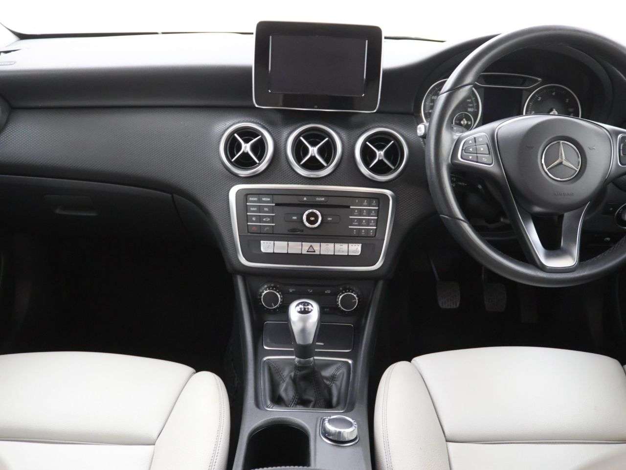 2016 MERCEDES-BENZ A CLASS 2016 MERCEDES-BENZ A CLASS