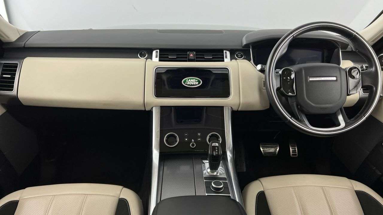 A 2022 LAND ROVER RANGE ROVER SPORT 3.0 D300 MHEV HSE Dynamic SUV 5dr Diesel Auto 4WD Euro 6 (s/s) (300 ps) A 2022 LAND ROVER RANGE ROVER SPORT 3.0 D300 MHEV HSE Dynamic SUV 5dr Diesel Auto 4WD Euro 6 (s/s) (300 ps)