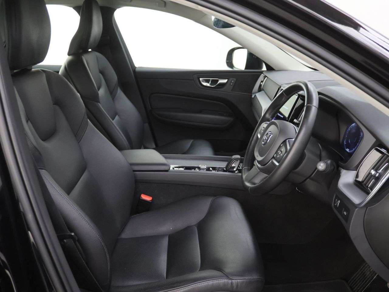2021 VOLVO XC60 2021 VOLVO XC60