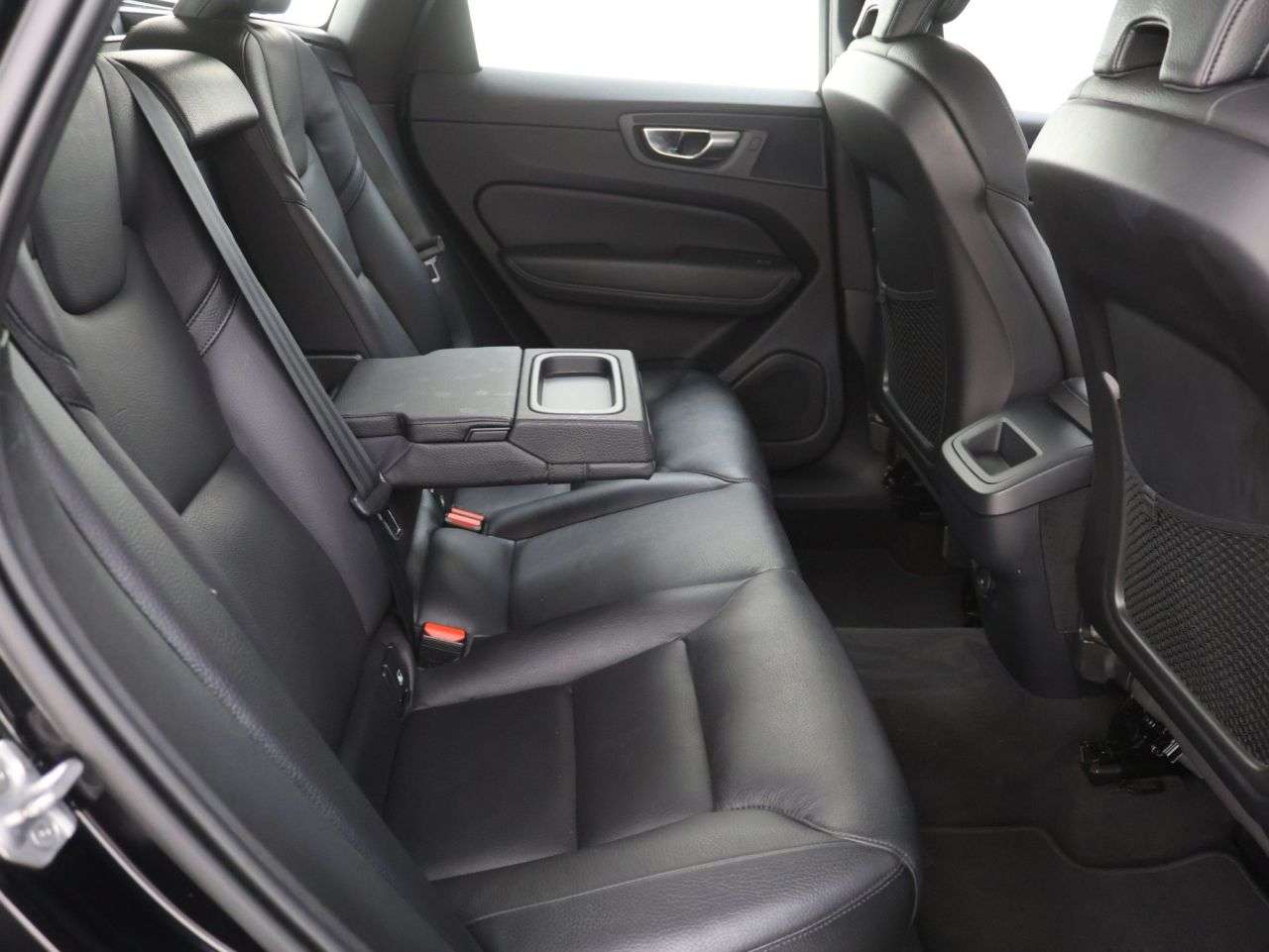 2021 VOLVO XC60 2021 VOLVO XC60