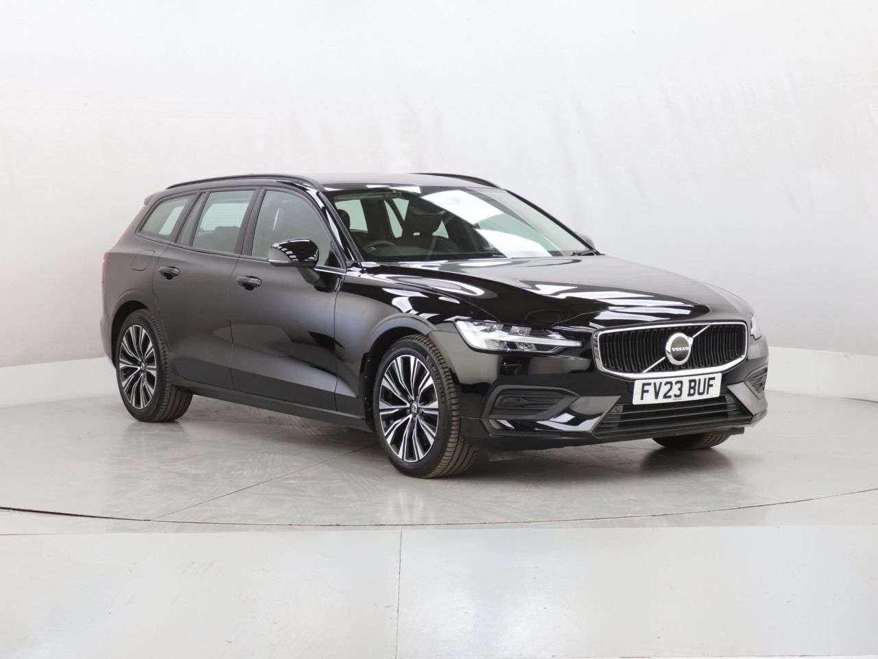 A 2023 VOLVO V60 2.0 B3 MHEV Core Estate 5dr Petrol Hybrid DCT Auto Euro 6 (s/s) (163 ps) A 2023 VOLVO V60 2.0 B3 MHEV Core Estate 5dr Petrol Hybrid DCT Auto Euro 6 (s/s) (163 ps)