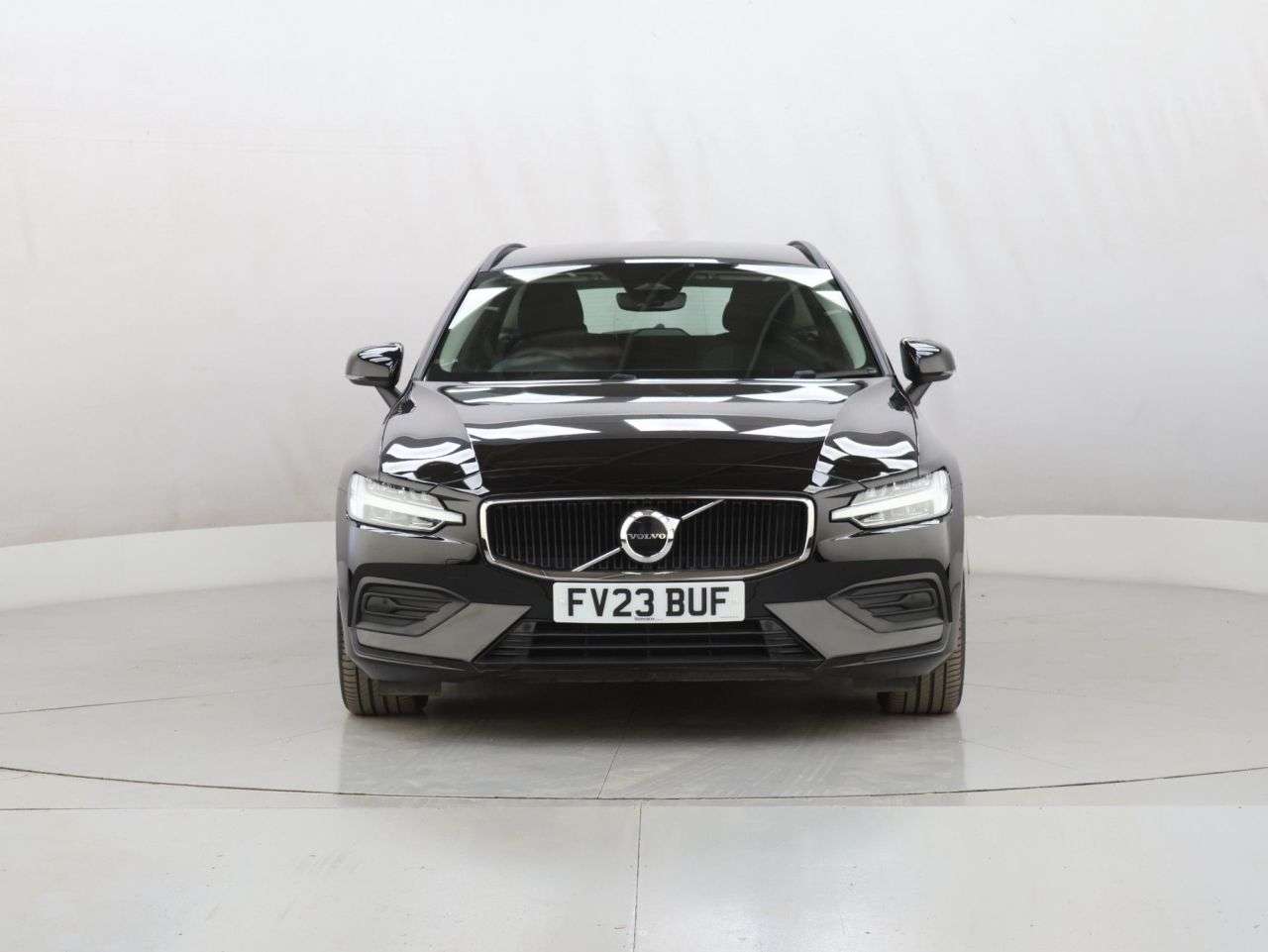 A 2023 VOLVO V60 2.0 B3 MHEV Core Estate 5dr Petrol Hybrid DCT Auto Euro 6 (s/s) (163 ps) A 2023 VOLVO V60 2.0 B3 MHEV Core Estate 5dr Petrol Hybrid DCT Auto Euro 6 (s/s) (163 ps)