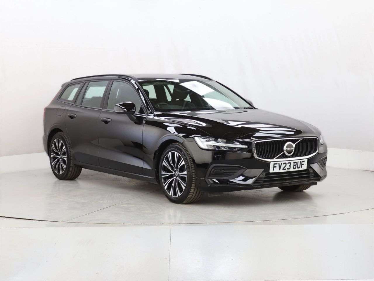 A 2023 VOLVO V60 2.0 B3 MHEV Core Estate 5dr Petrol Hybrid DCT Auto Euro 6 (s/s) (163 ps) A 2023 VOLVO V60 2.0 B3 MHEV Core Estate 5dr Petrol Hybrid DCT Auto Euro 6 (s/s) (163 ps)