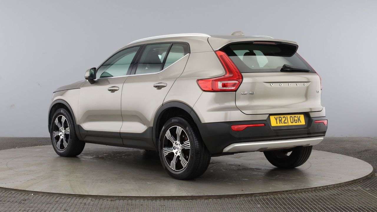 A 2021 VOLVO XC40 1.5 T3 Inscription SUV 5dr Petrol Auto Euro 6 (s/s) (163 ps) A 2021 VOLVO XC40 1.5 T3 Inscription SUV 5dr Petrol Auto Euro 6 (s/s) (163 ps)