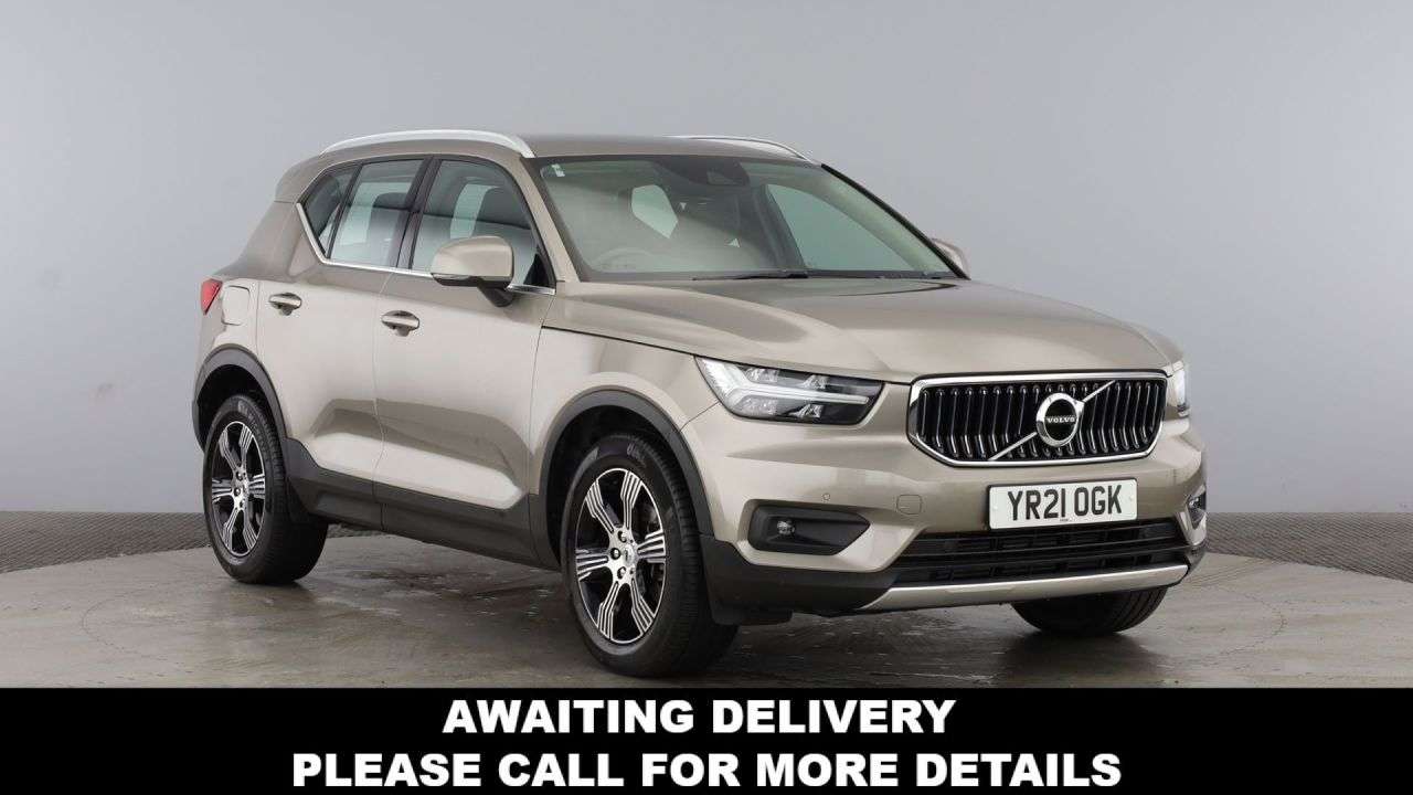 A 2021 VOLVO XC40 1.5 T3 Inscription SUV 5dr Petrol Auto Euro 6 (s/s) (163 ps) A 2021 VOLVO XC40 1.5 T3 Inscription SUV 5dr Petrol Auto Euro 6 (s/s) (163 ps)