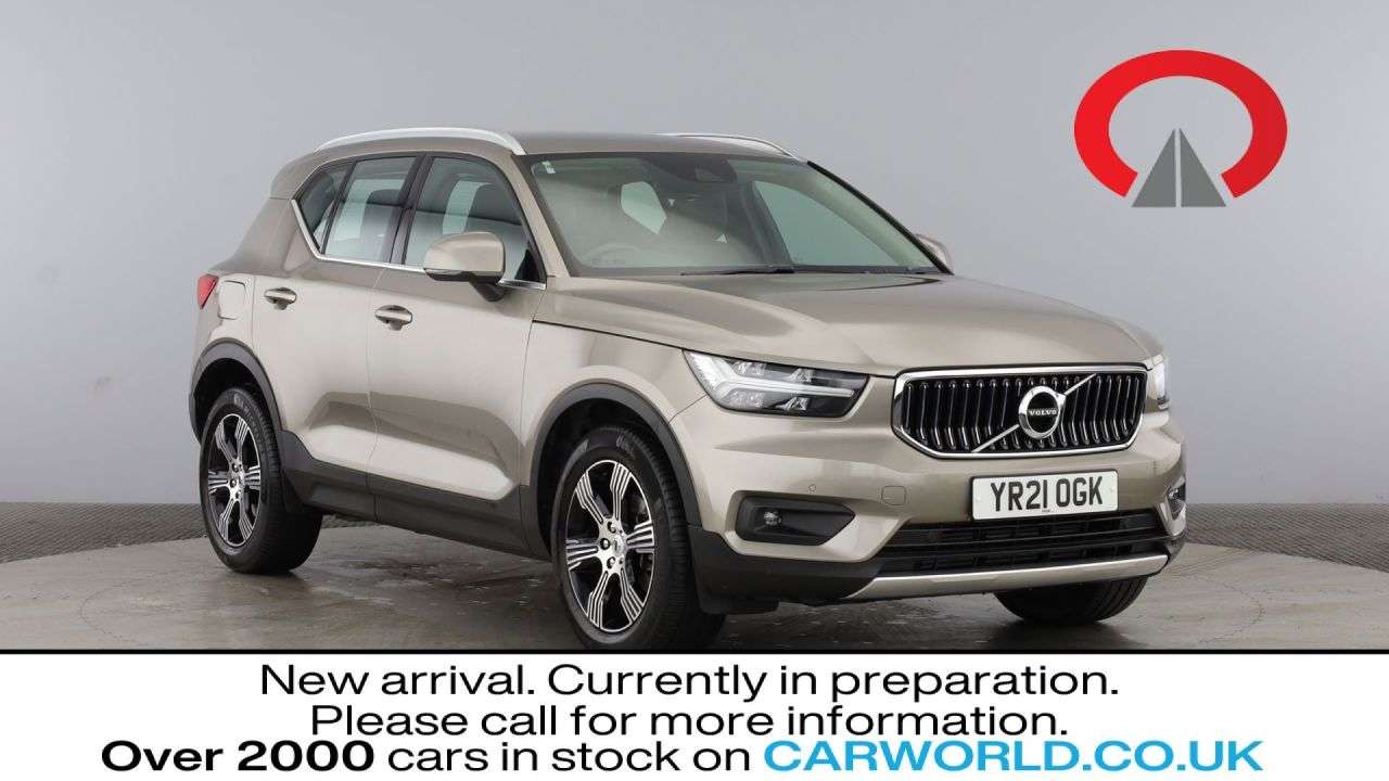 2021 VOLVO XC40 2021 VOLVO XC40