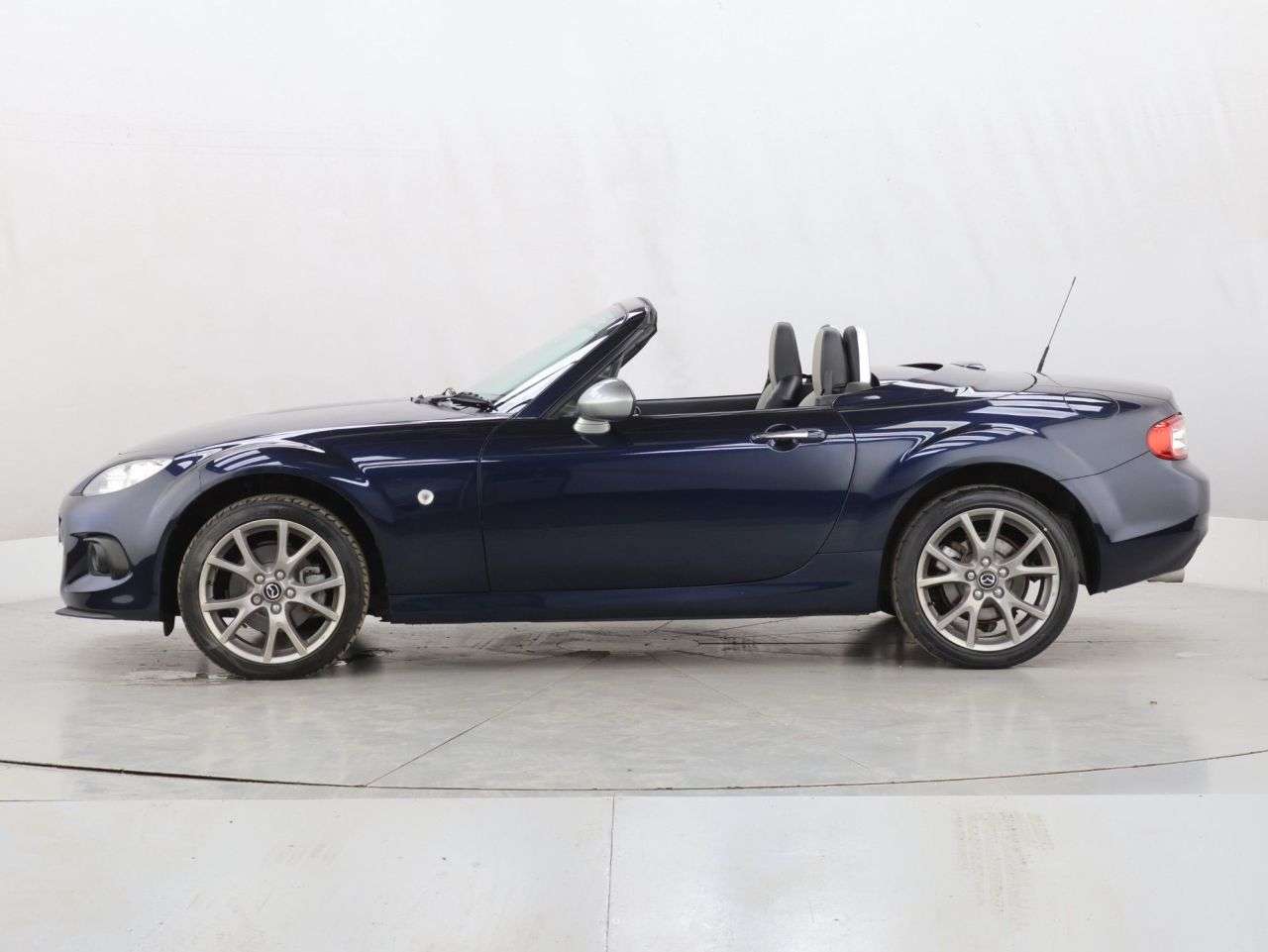 A 2014 MAZDA MX-5 1.8i Sport Venture Roadster 2dr Petrol Manual Euro 5 (126 ps) A 2014 MAZDA MX-5 1.8i Sport Venture Roadster 2dr Petrol Manual Euro 5 (126 ps)