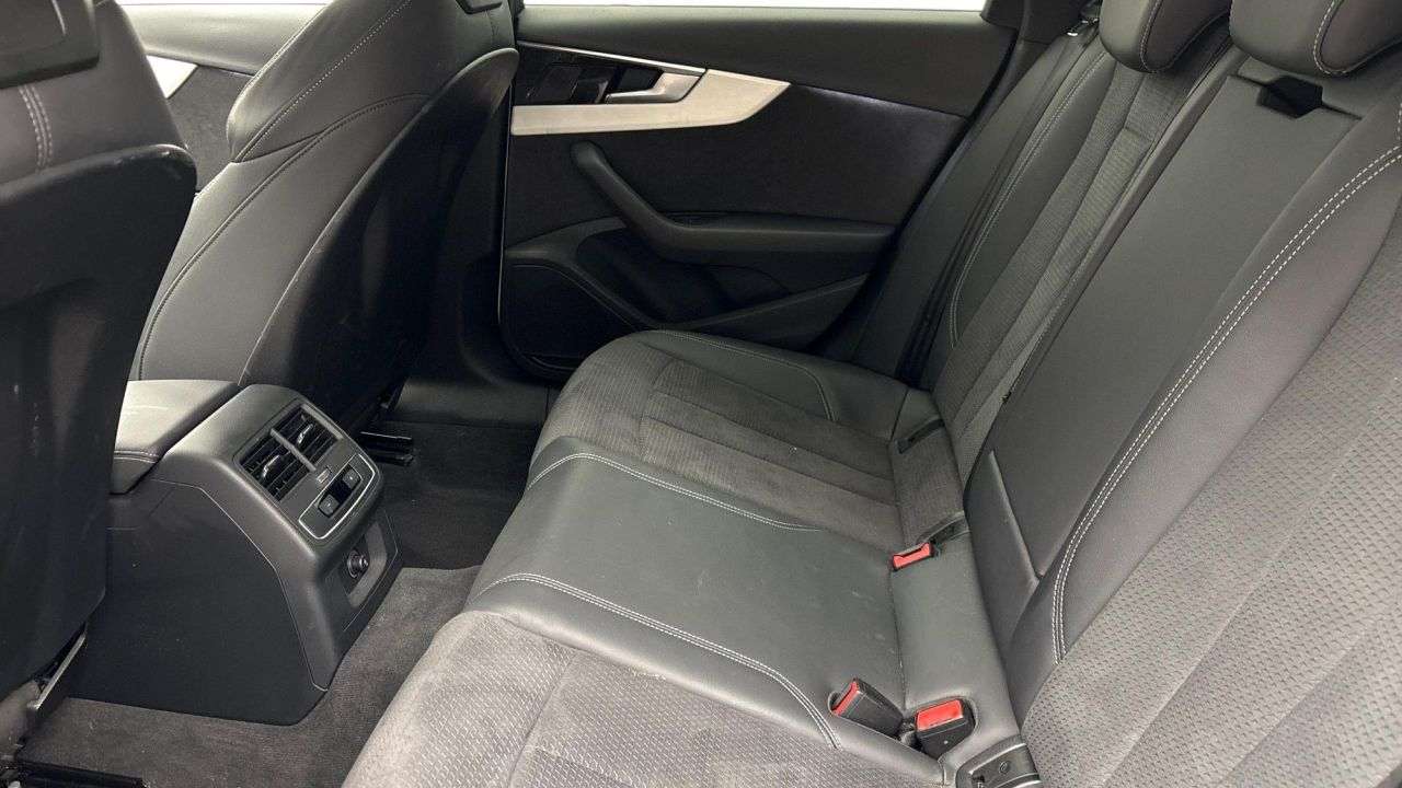 2022 AUDI A4 AVANT 2022 AUDI A4 AVANT