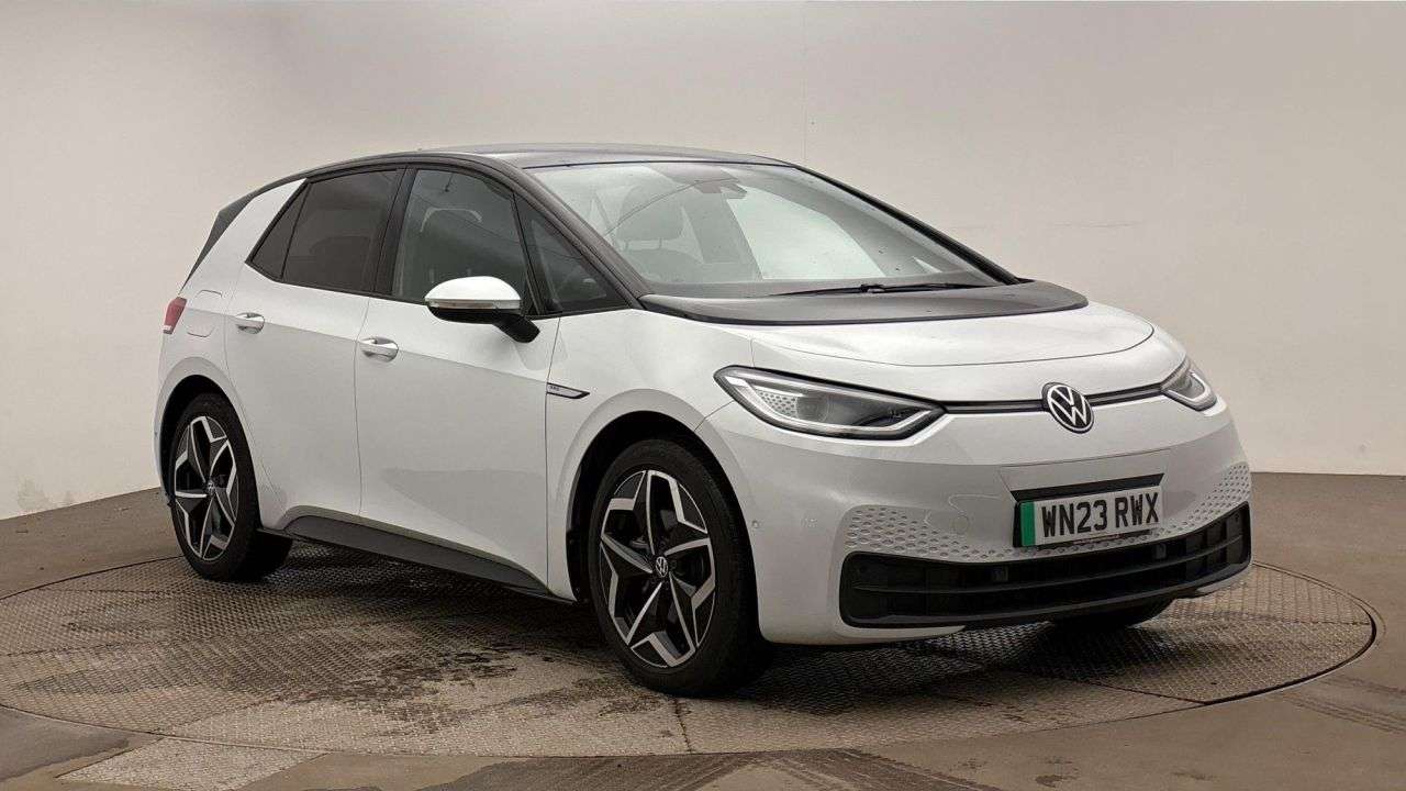 A 2023 VOLKSWAGEN ID3 Pro 58kWh Family Hatchback 5dr Electric Auto (145 ps) A 2023 VOLKSWAGEN ID3 Pro 58kWh Family Hatchback 5dr Electric Auto (145 ps)