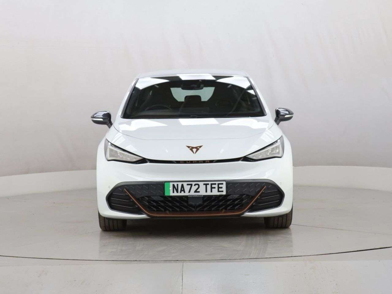 A 2022 CUPRA BORN 58kWh V1 Hatchback 5dr Electric Auto (204 ps) A 2022 CUPRA BORN 58kWh V1 Hatchback 5dr Electric Auto (204 ps)