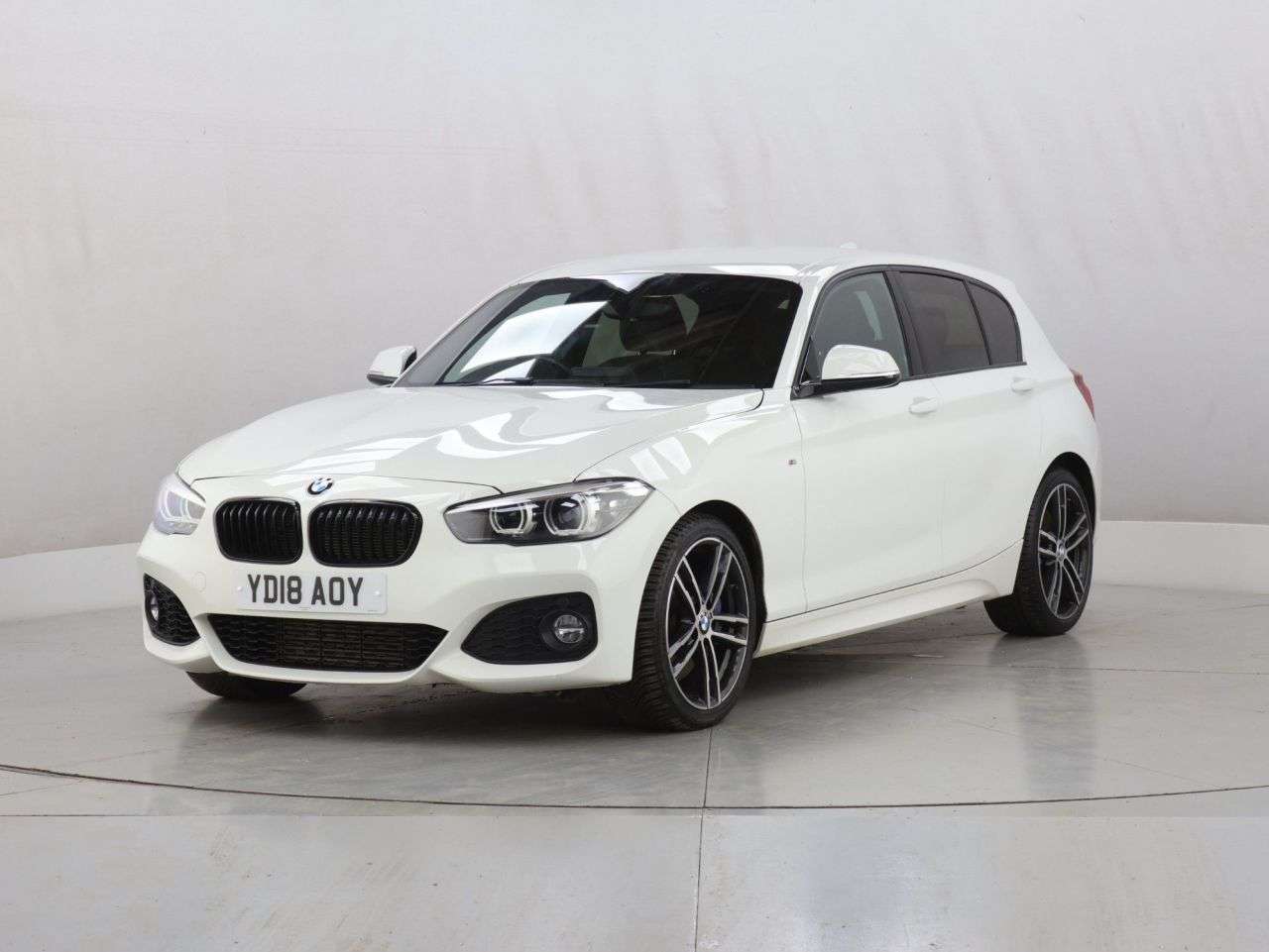 A 2018 BMW 1 SERIES 1.5 118i M Sport Shadow Edition Hatchback 5dr Petrol Auto Euro 6 (s/s) (136 A 2018 BMW 1 SERIES 1.5 118i M Sport Shadow Edition Hatchback 5dr Petrol Auto Euro 6 (s/s) (136